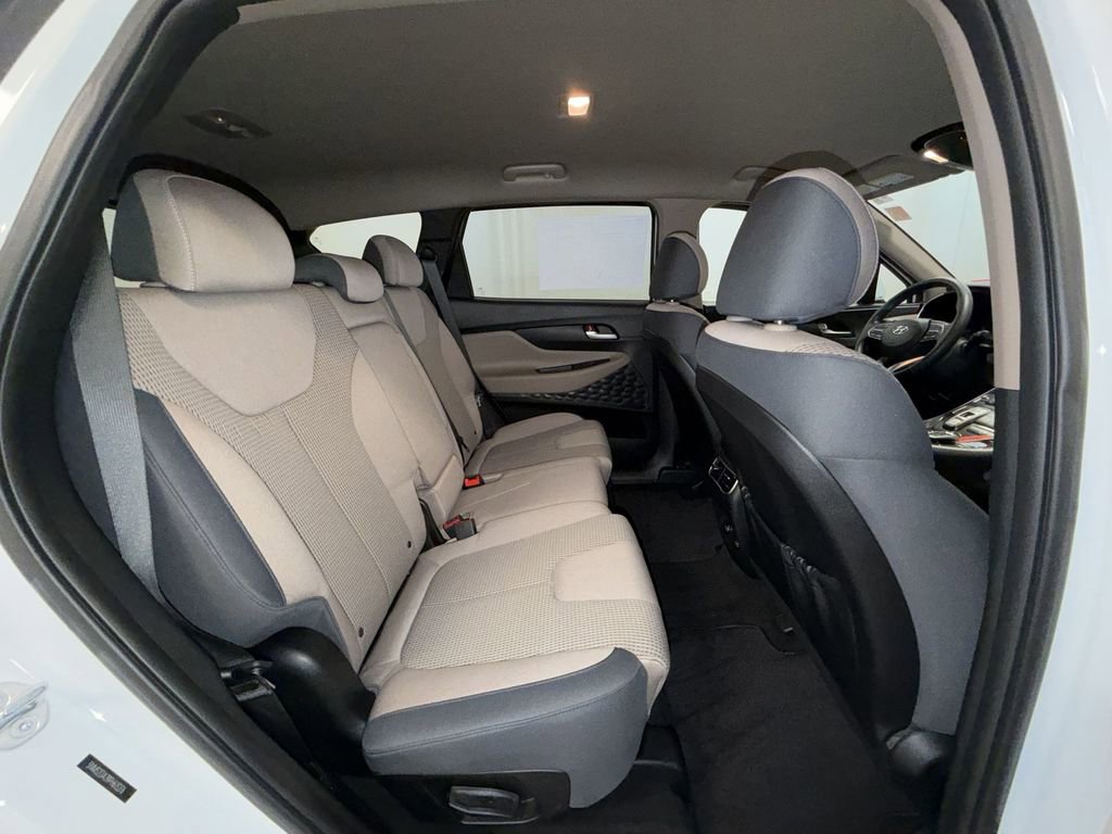 Used 2023 Hyundai Santa Fe SEL w/ Cargo Package image 12