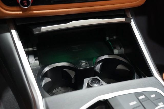 Used 2025 BMW 330i xDrive Sedan w/ M Sport Package image 28