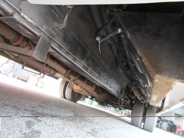 Used 2013 Ford E-450 and Econoline 450 Super Duty w/ Shuttle Bus Prep Pkg RWD image 24