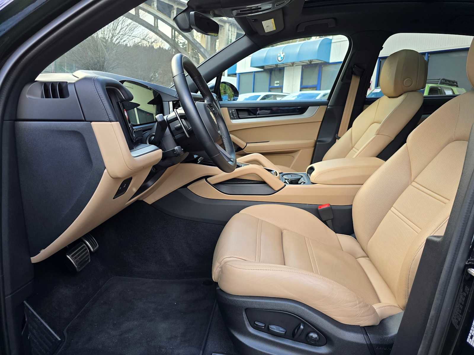 Used 2024 Porsche Cayenne S image 20