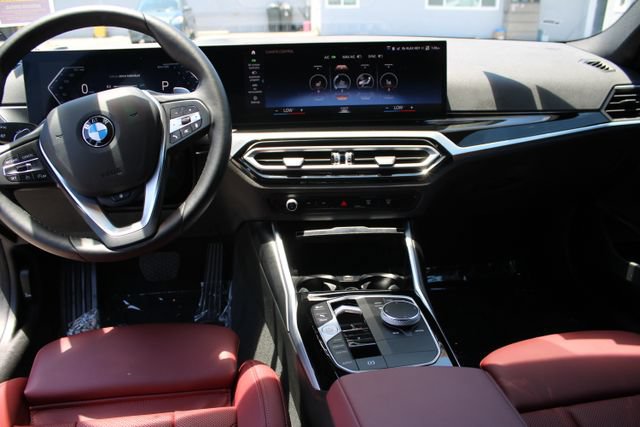 Used 2023 BMW 330i Sedan w/ Convenience Package RWD image 13