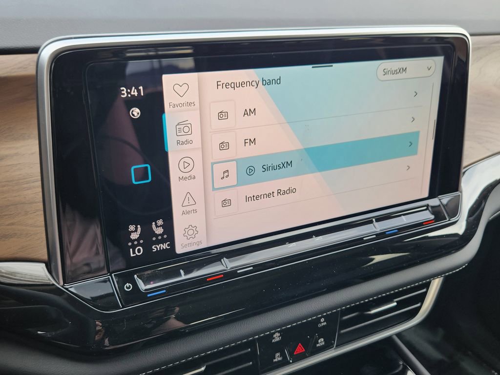 New 2026 Volkswagen Atlas SE image 7