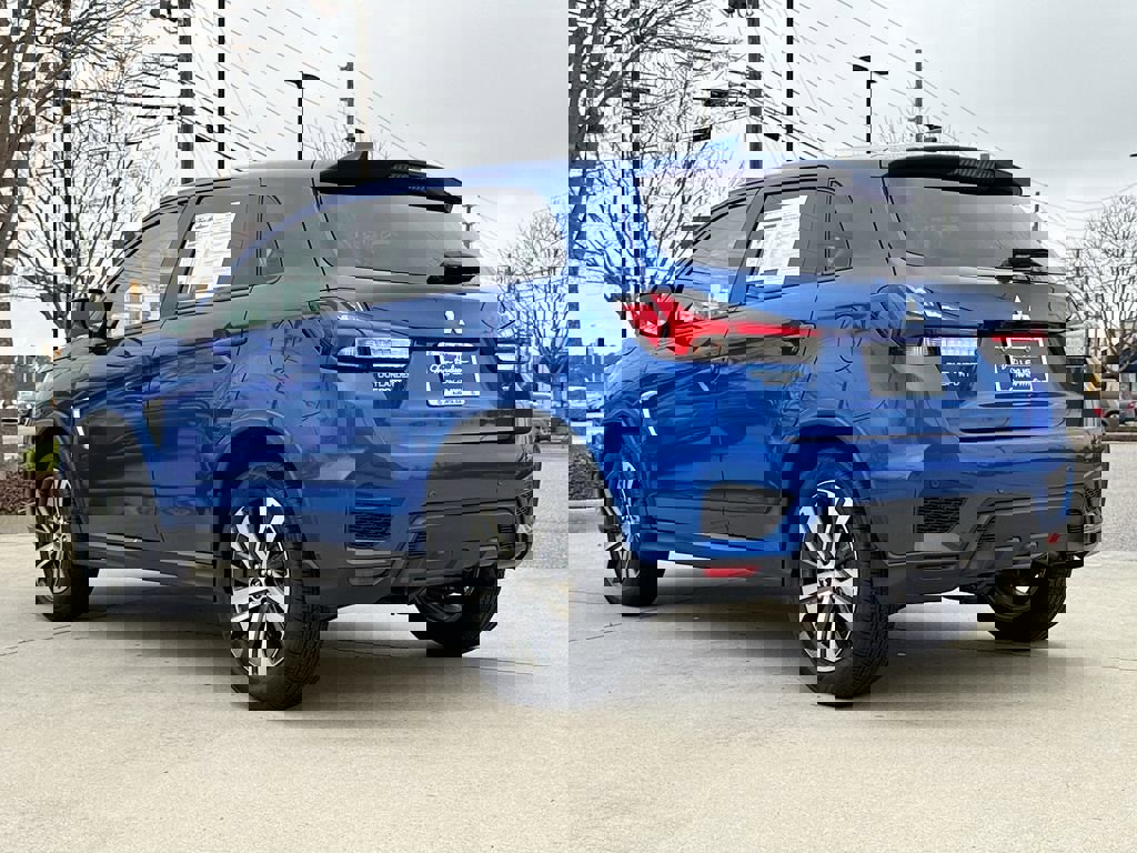 Used 2025 Mitsubishi Outlander Sport ES image 6