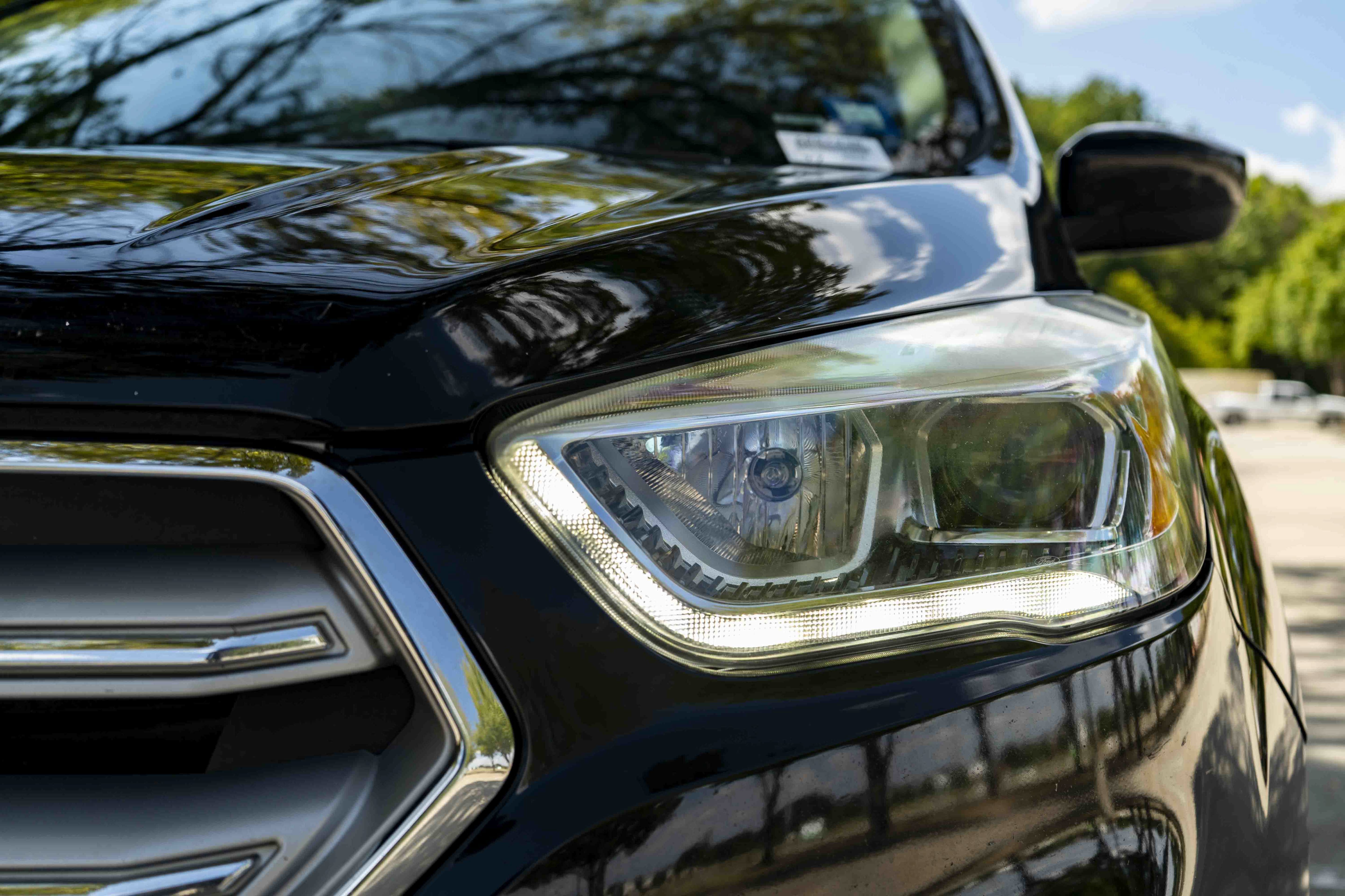 Used 2018 Ford Escape SEL FWD image 11