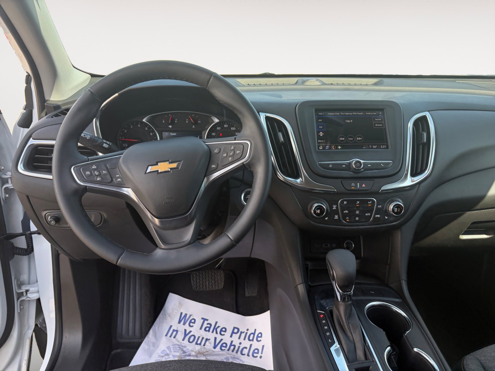 Used 2024 Chevrolet Equinox LT FWD image 10