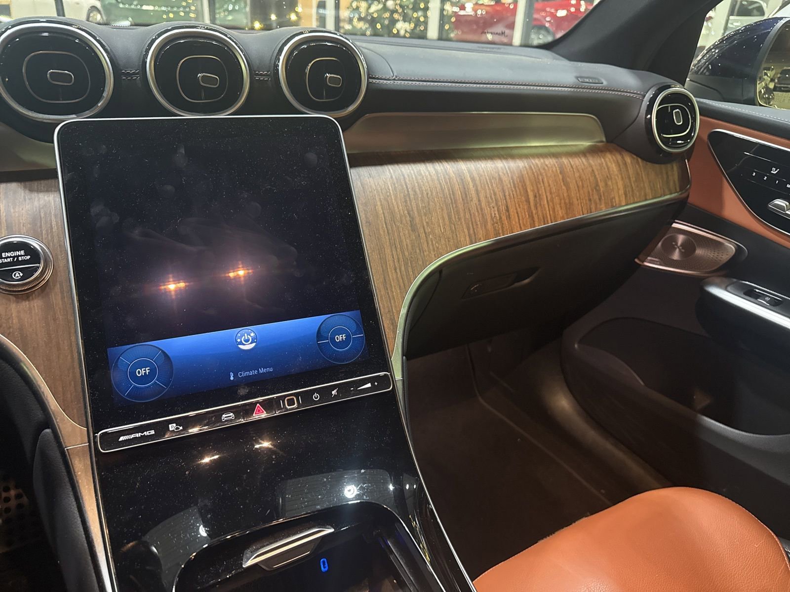 Used 2024 Mercedes-Benz GLC 43 AMG 4MATIC image 10