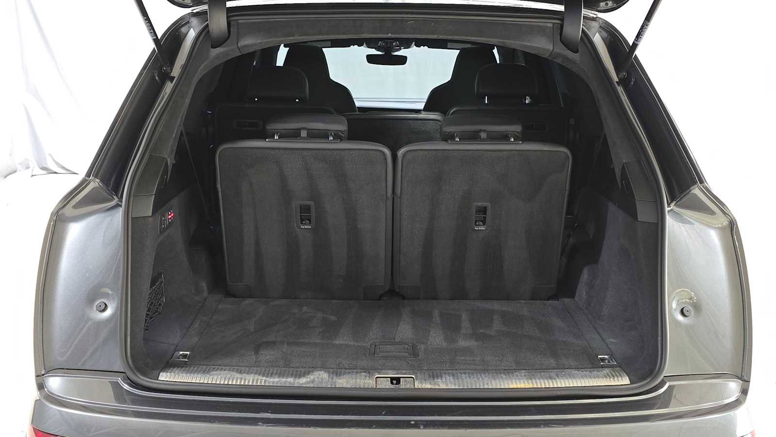 Used 2023 Audi SQ7 Prestige w/ Sport Package image 14