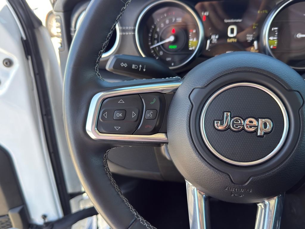 Used 2022 Jeep Wrangler Unlimited Sahara w/ Cold Weather Group image 28