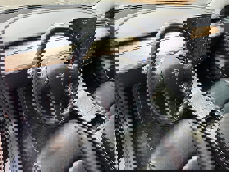 Used 2018 Tesla Model 3 Long Range image 19