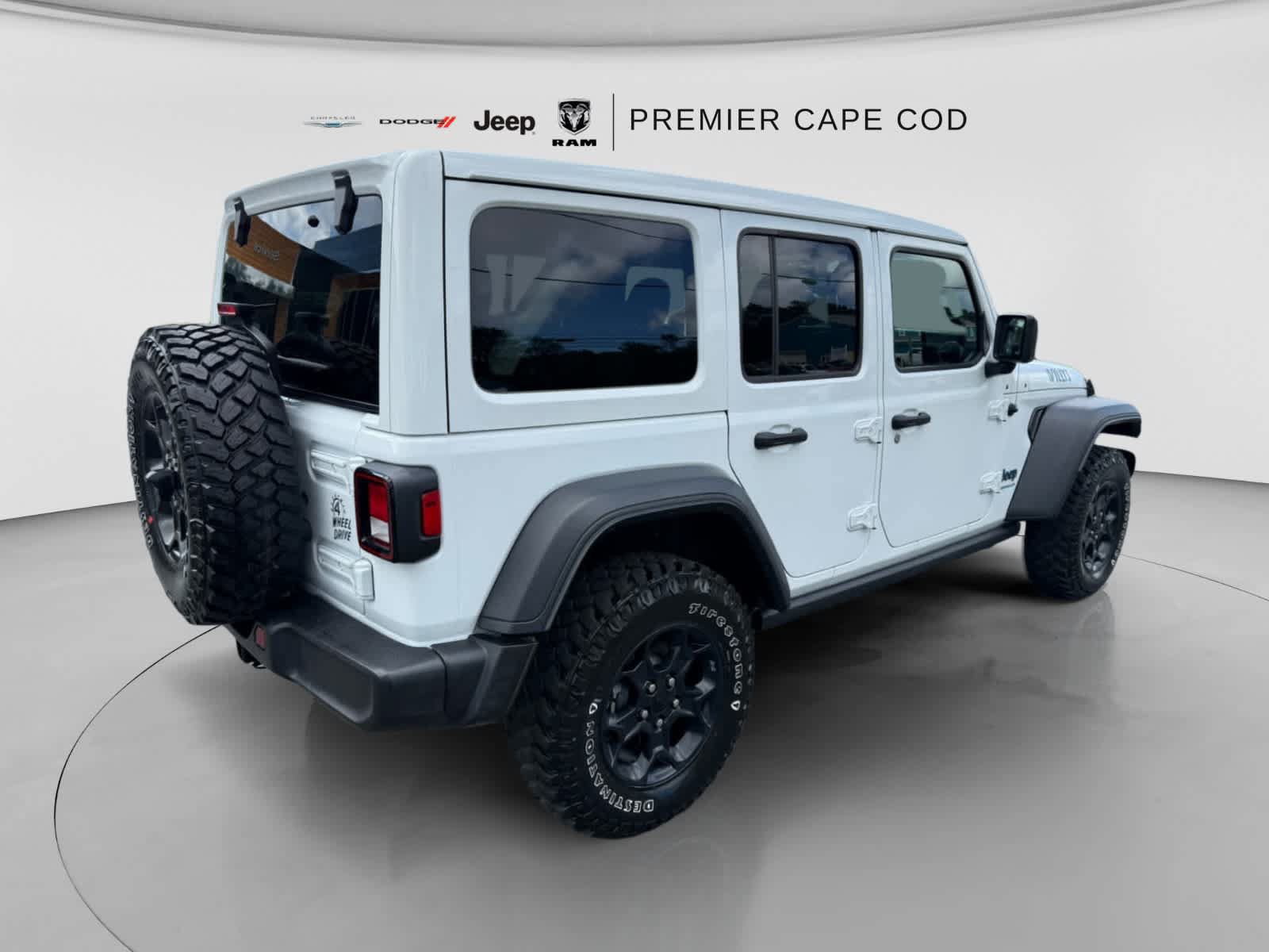 Used 2023 Jeep Wrangler Unlimited w/ Sun & Screen Package AWD/4WD image 14