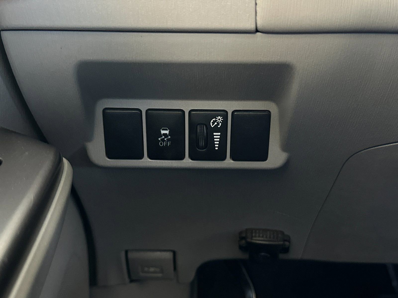 Used 2015 Toyota Prius V Two image 26