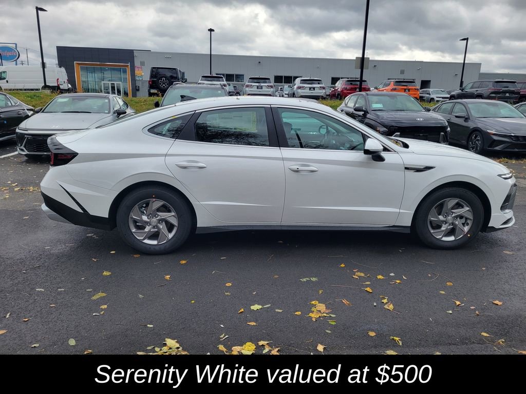 New 2026 Hyundai Sonata SE FWD image 2
