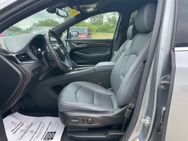Used 2023 Buick Enclave Essence AWD/4WD image 19