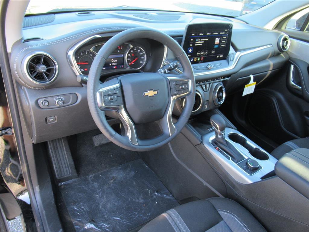 New 2025 Chevrolet Blazer LT w/ Convenience Package image 14