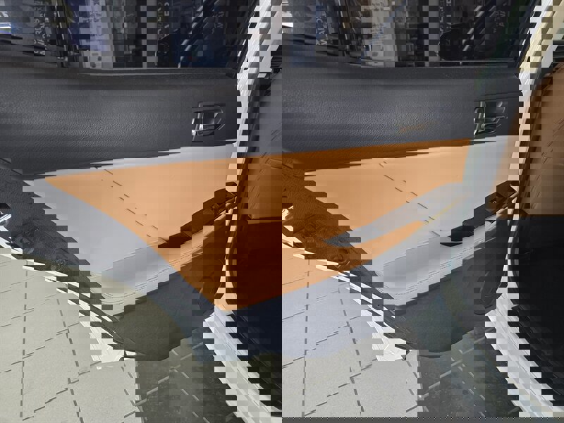 Used 2016 Lexus IS 200t image 10