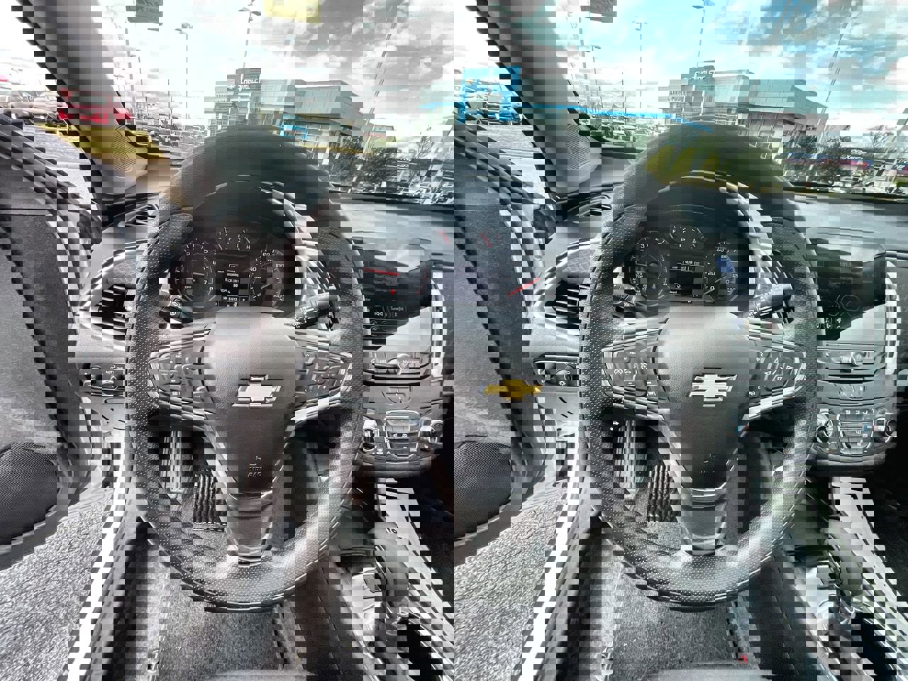 Used 2024 Chevrolet Malibu LT image 11