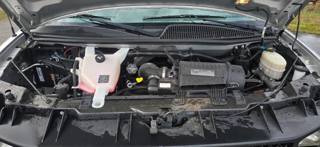 Used 2015 Chevrolet Express 2500 LS image 22