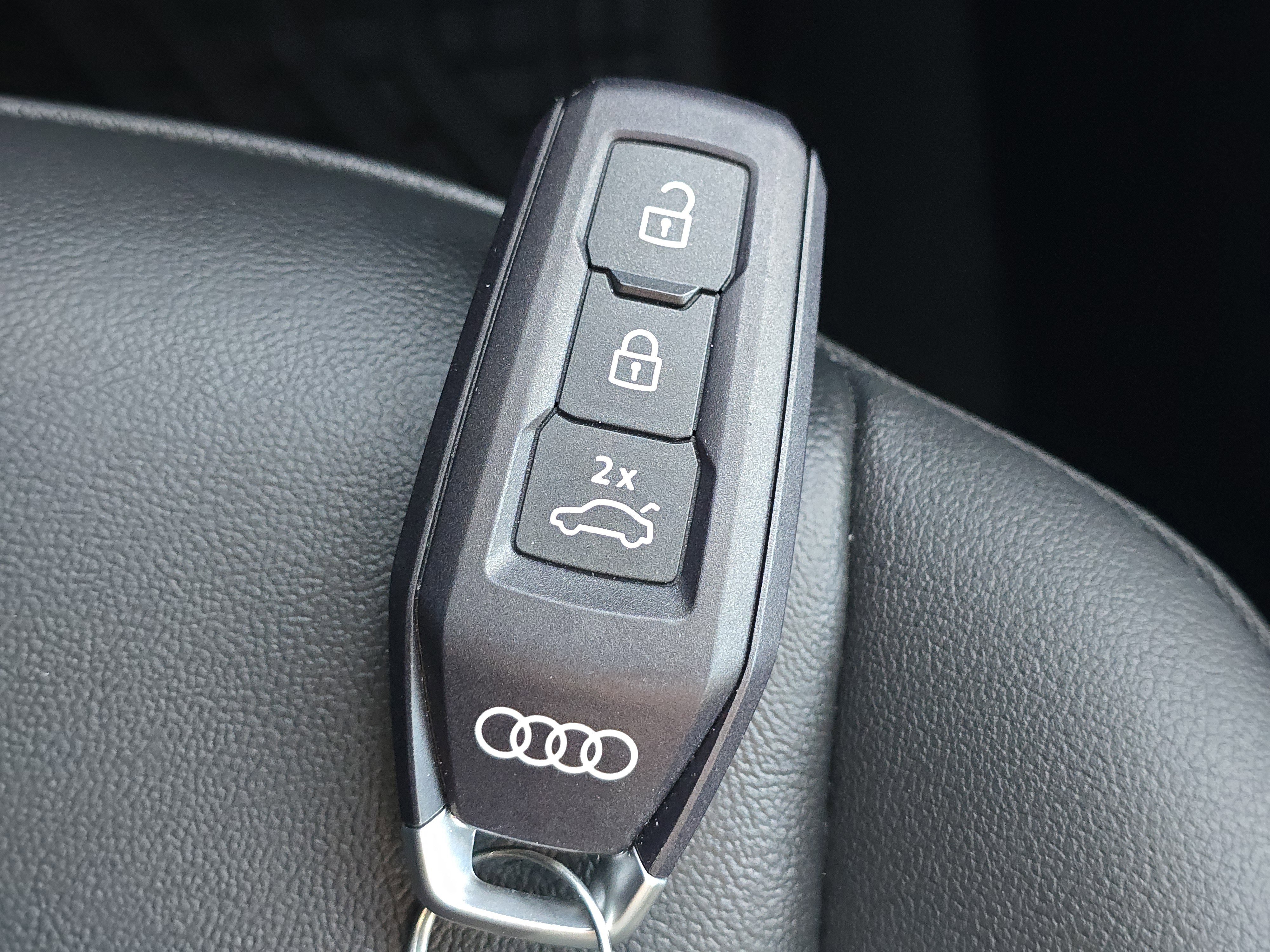 Certified 2025 Audi Q5 Premium w/ Convenience Package image 27