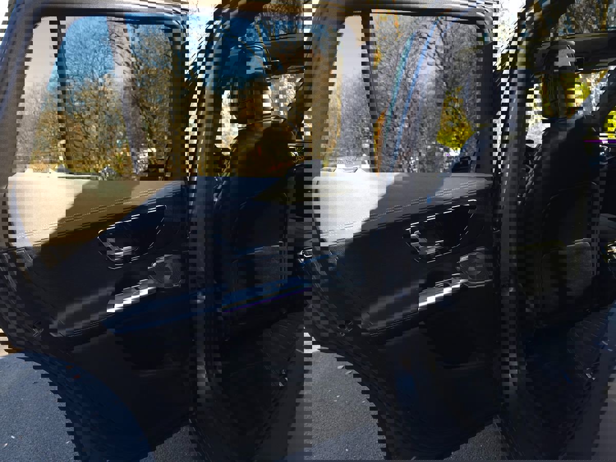 Used 2023 Mercedes-Benz EQE 500 4MATIC SUV image 26