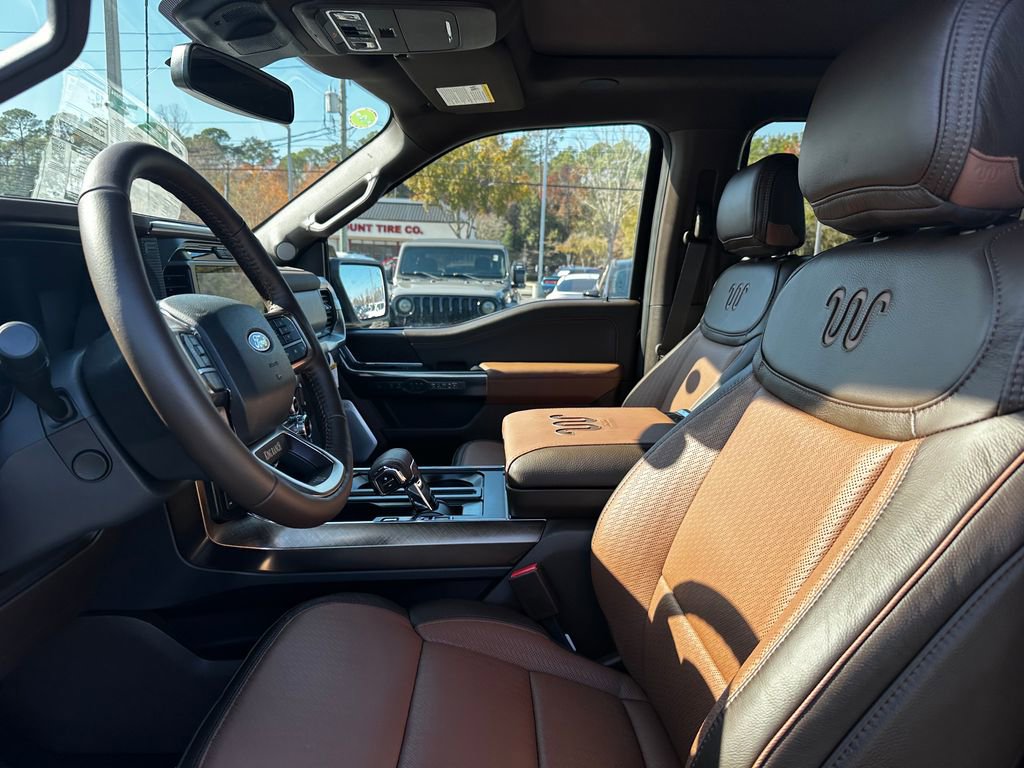 New 2025 Ford F150 King Ranch w/ FX4 Off-Road Package image 32