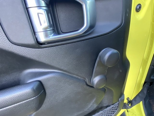 Used 2023 Jeep Wrangler Willys image 17