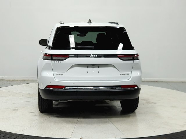 Used 2024 Jeep Grand Cherokee Limited AWD/4WD image 7