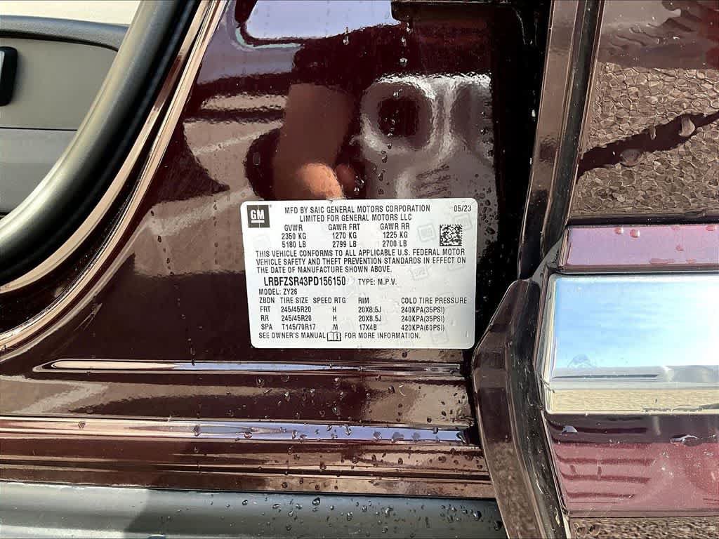 Used 2023 Buick Envision Avenir AWD/4WD image 21