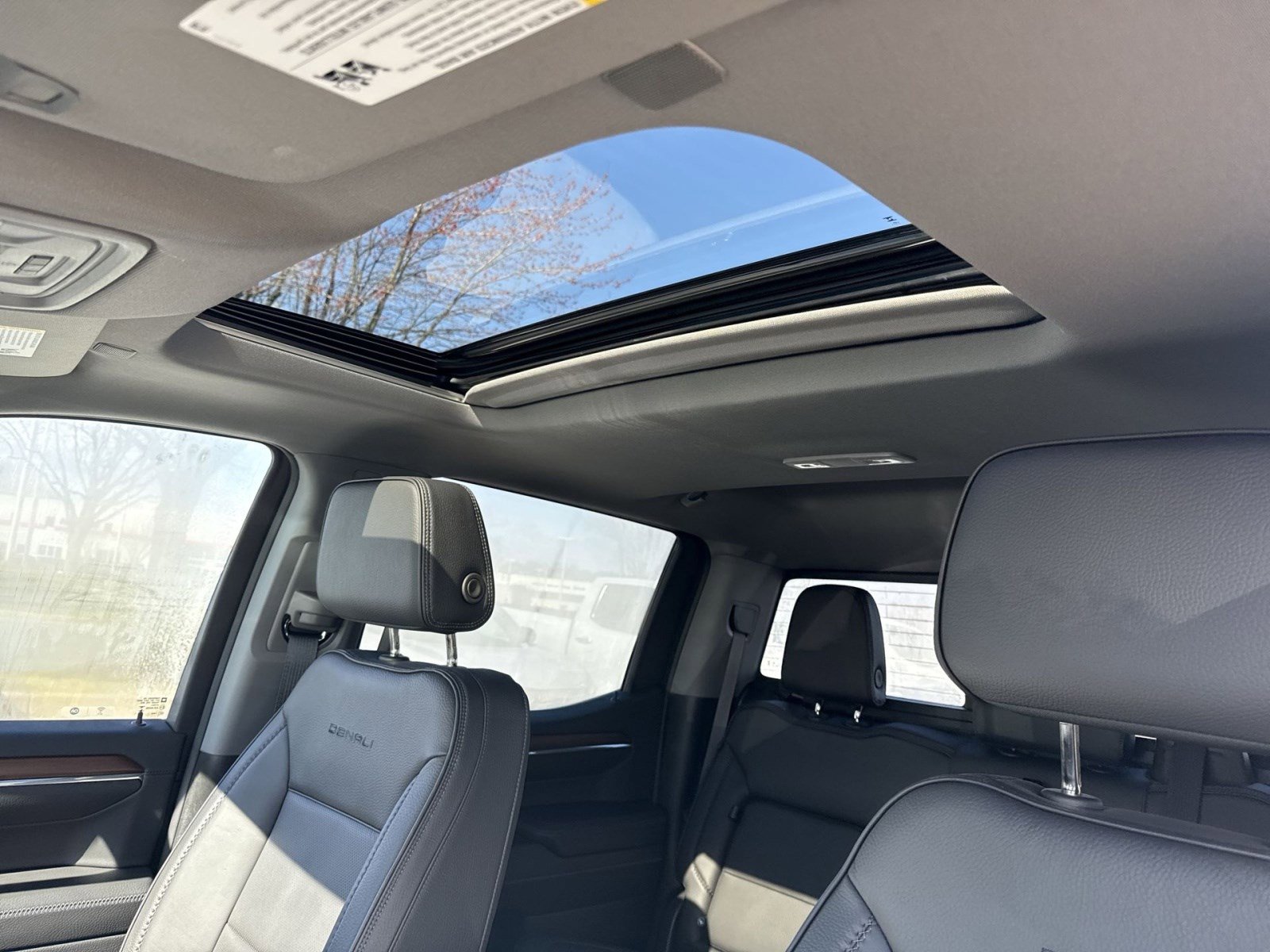 Used 2024 GMC Sierra 1500 Denali w/ Denali Reserve Package image 21