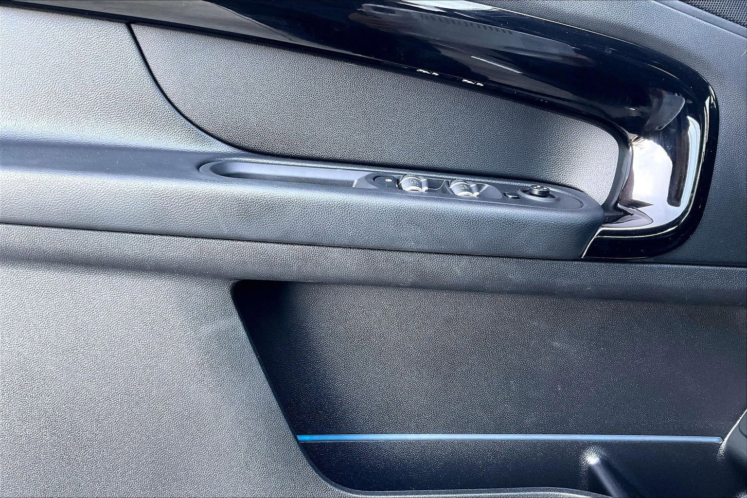 Used 2019 MINI Cooper Countryman S w/ Yin Yang Edition image 15