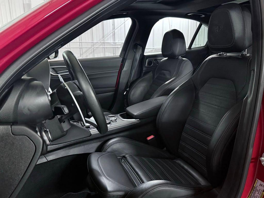 Used 2022 Alfa Romeo Giulia Veloce image 18