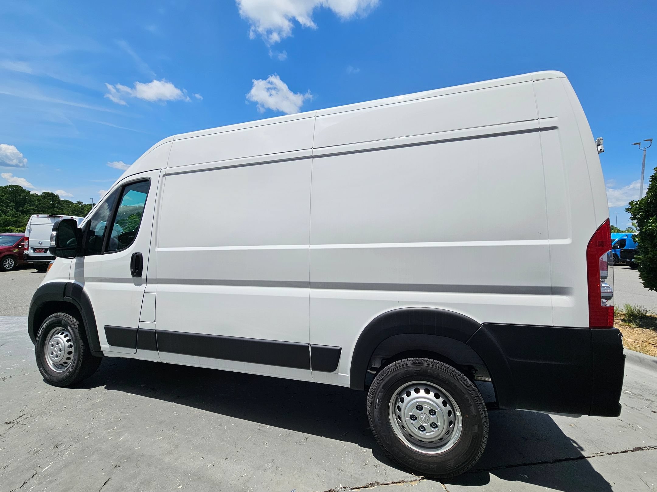 New 2026 RAM ProMaster 1500 w/ Convenience Group FWD image 5
