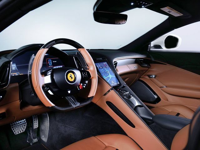 Used 2022 Ferrari Roma RWD image 4