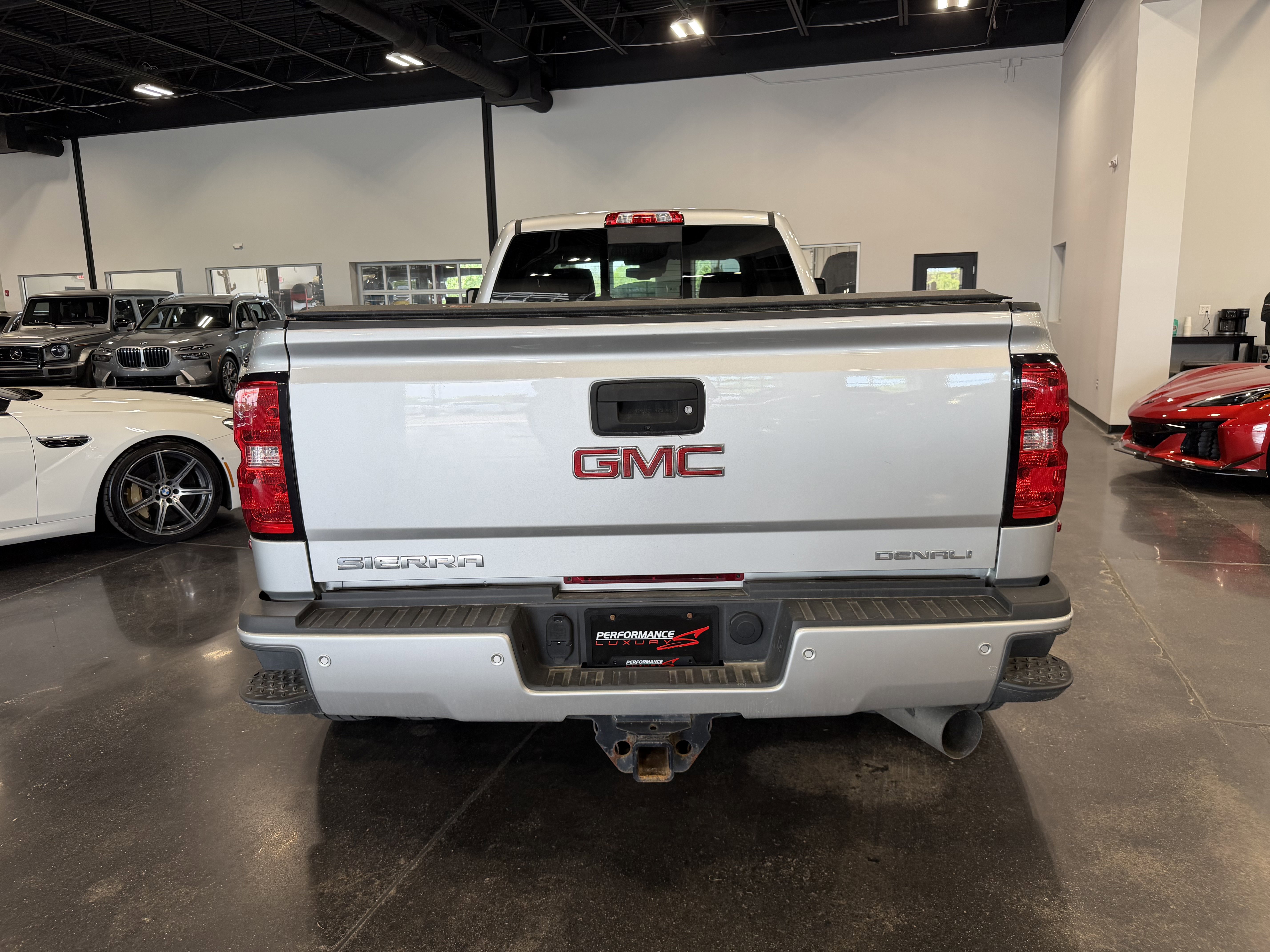 Used 2018 GMC Sierra 3500 Denali w/ Duramax Plus Package AWD/4WD image 4