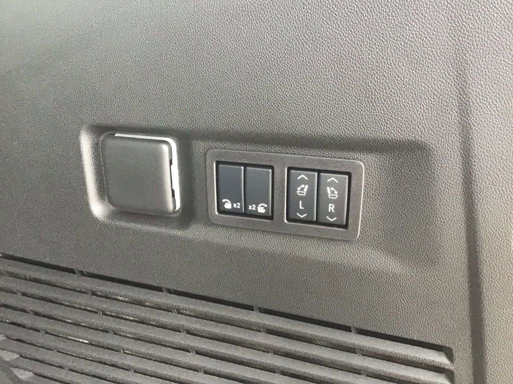 New 2026 Chevrolet Suburban LT w/ Comfort Package image 8