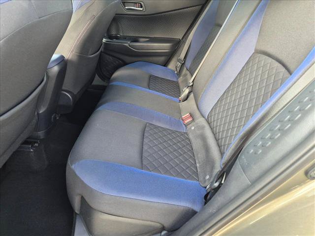 Used 2021 Toyota C-HR XLE FWD image 15
