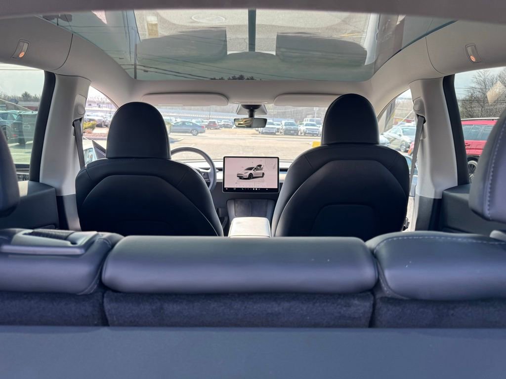 Used 2023 Tesla Model Y Long Range image 33