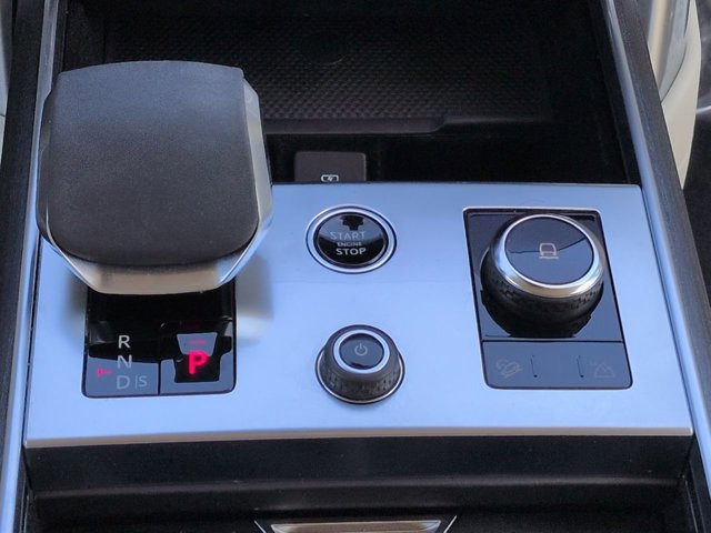 Used 2023 Land Rover Range Rover SE AWD/4WD image 19