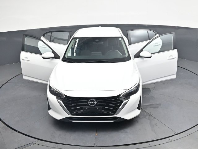 Used 2025 Nissan Sentra SV FWD image 39