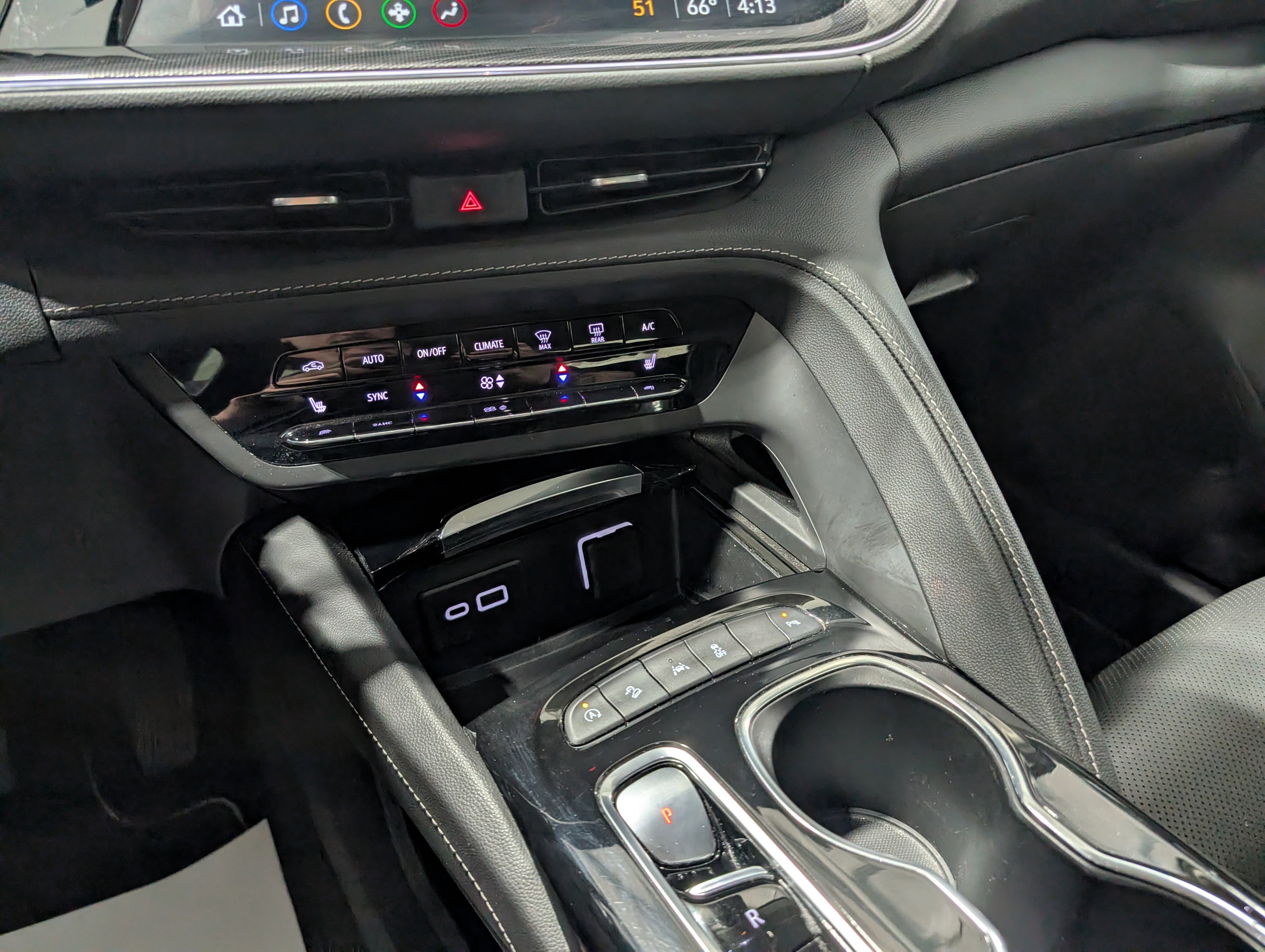 Used 2023 Buick Envision Essence AWD/4WD image 23
