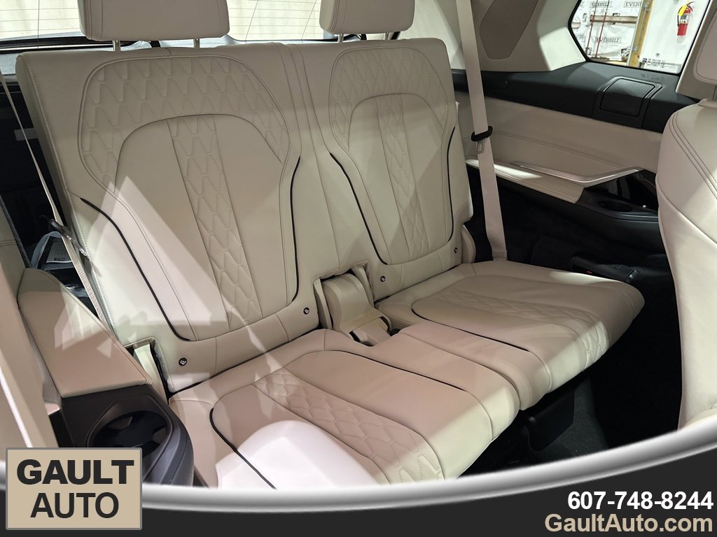 New 2026 BMW X7 xDrive40i image 22