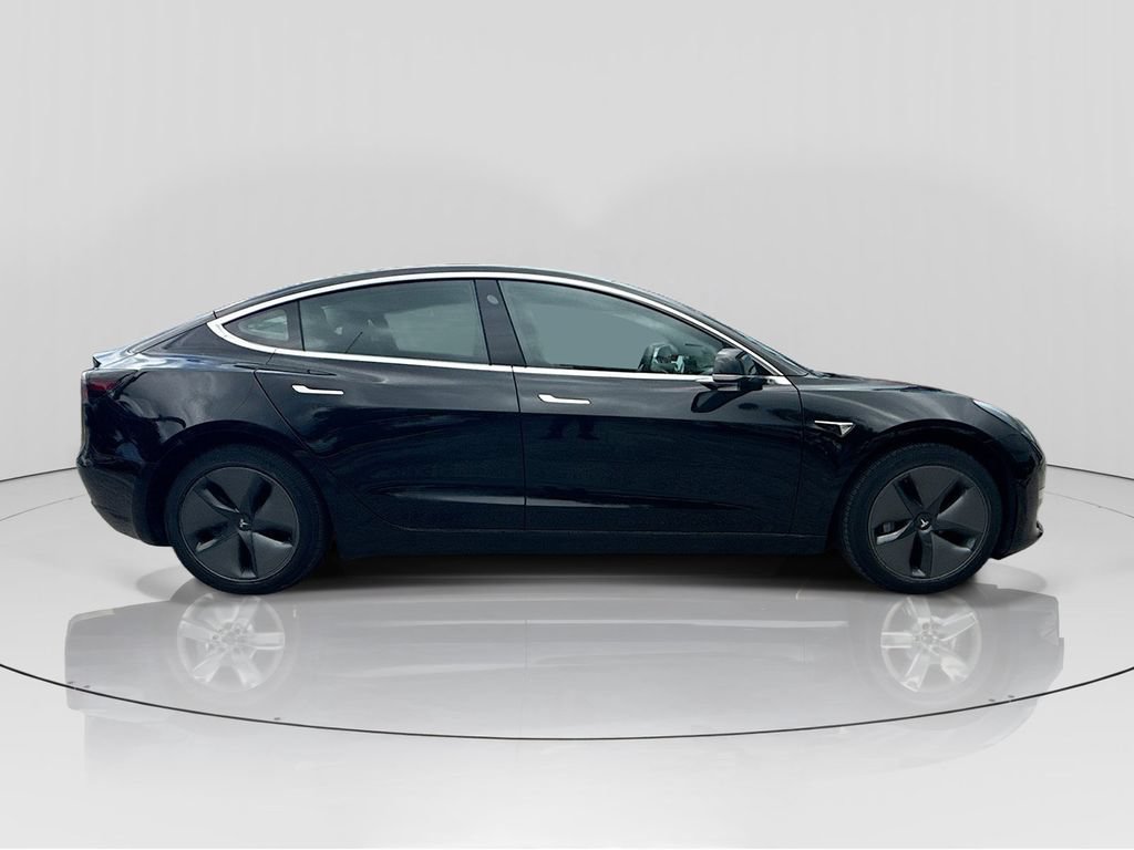 Used 2019 Tesla Model 3 Standard Range RWD image 8