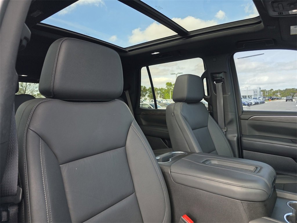 Used 2023 Chevrolet Tahoe Z71 w/ Luxury Package image 10