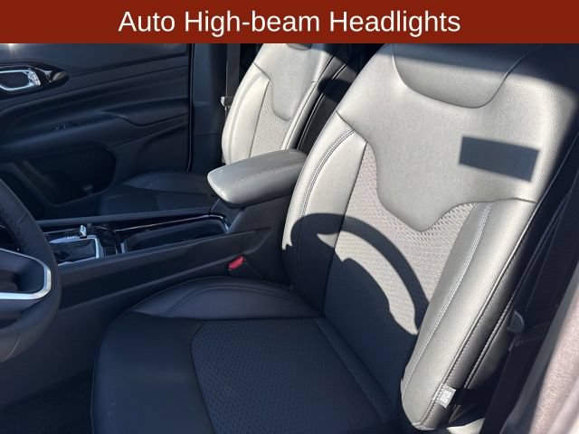 New 2026 Jeep Compass Latitude AWD/4WD image 14