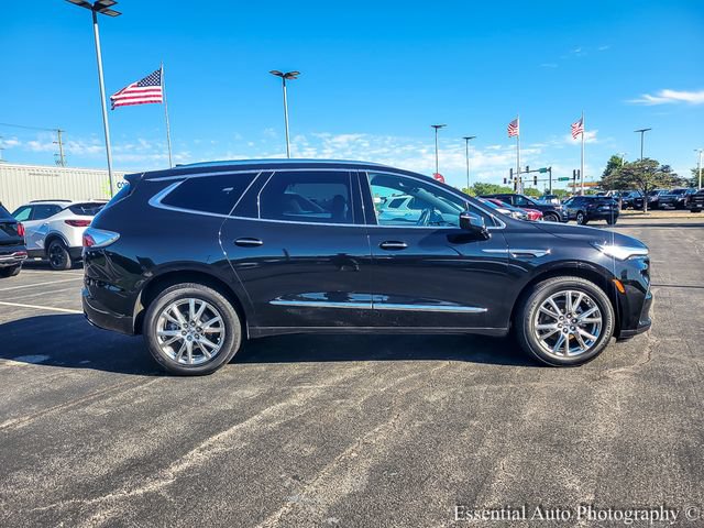 Certified 2023 Buick Enclave Essence w/ Experience Buick Package AWD/4WD image 9