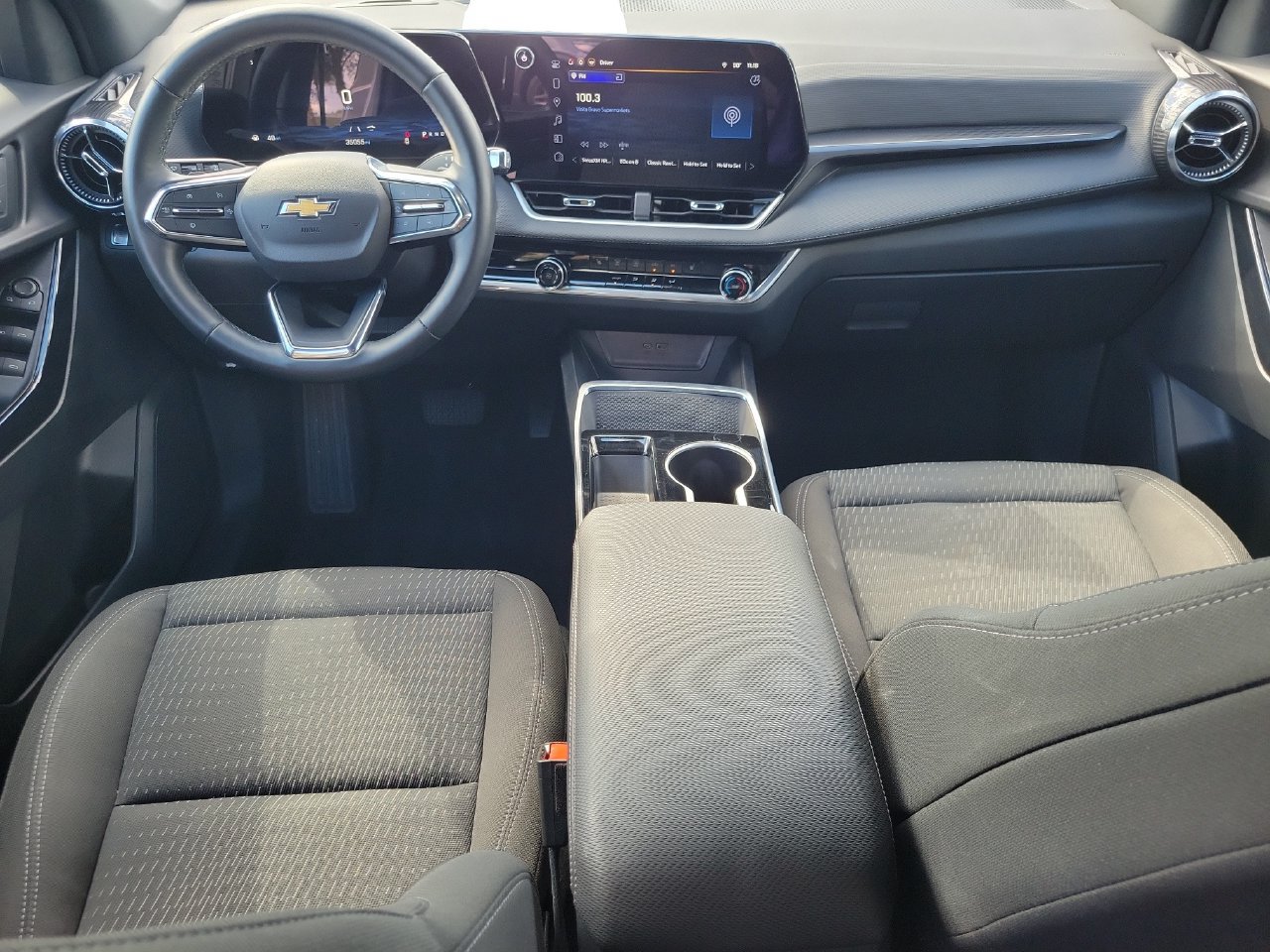 Used 2025 Chevrolet Equinox LT FWD image 11
