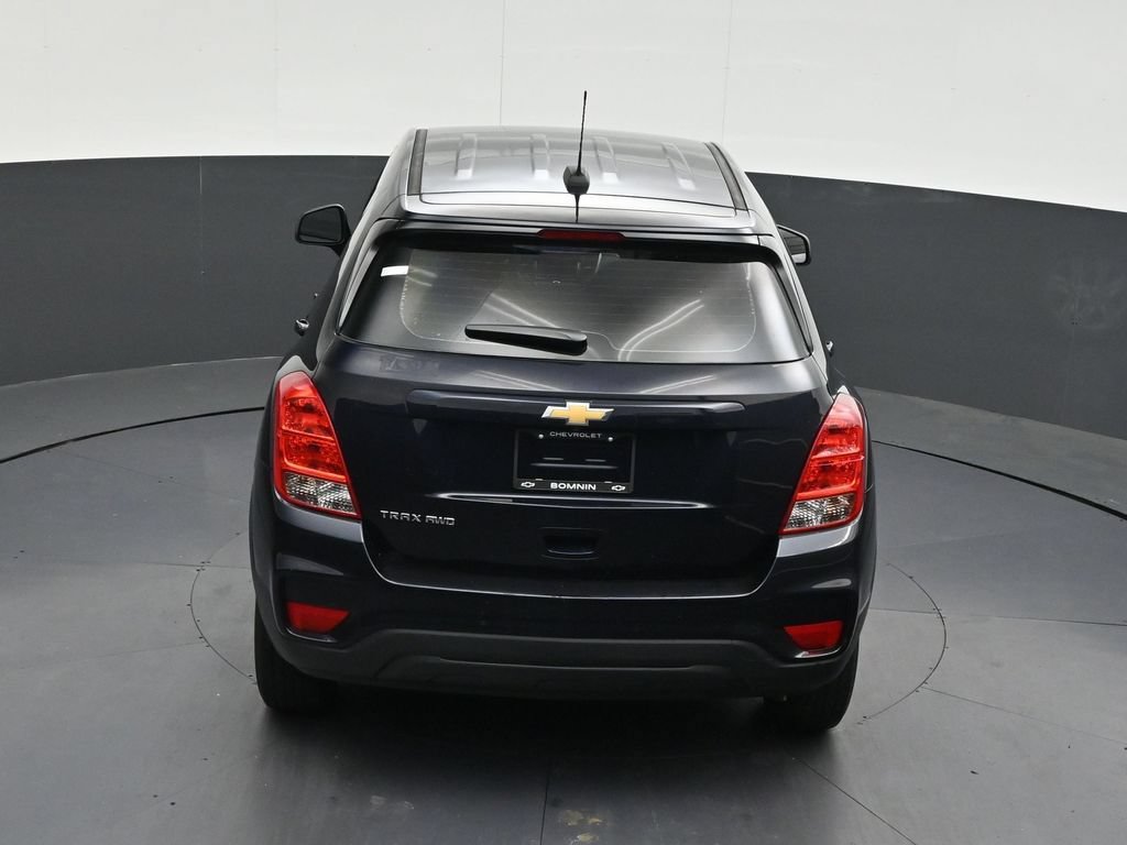 Used 2022 Chevrolet Trax LS AWD/4WD image 18