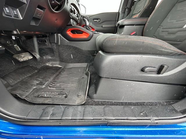 Used 2024 Nissan Frontier PRO-4X w/ Technology Package image 26