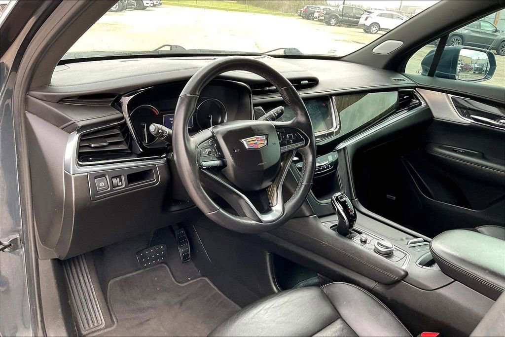 Used 2020 Cadillac XT6 Premium Luxury image 14