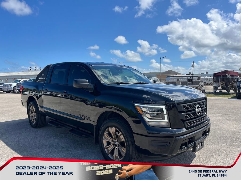 Used 2024 Nissan Titan SV w/ SV Bronze Edition Package image 2