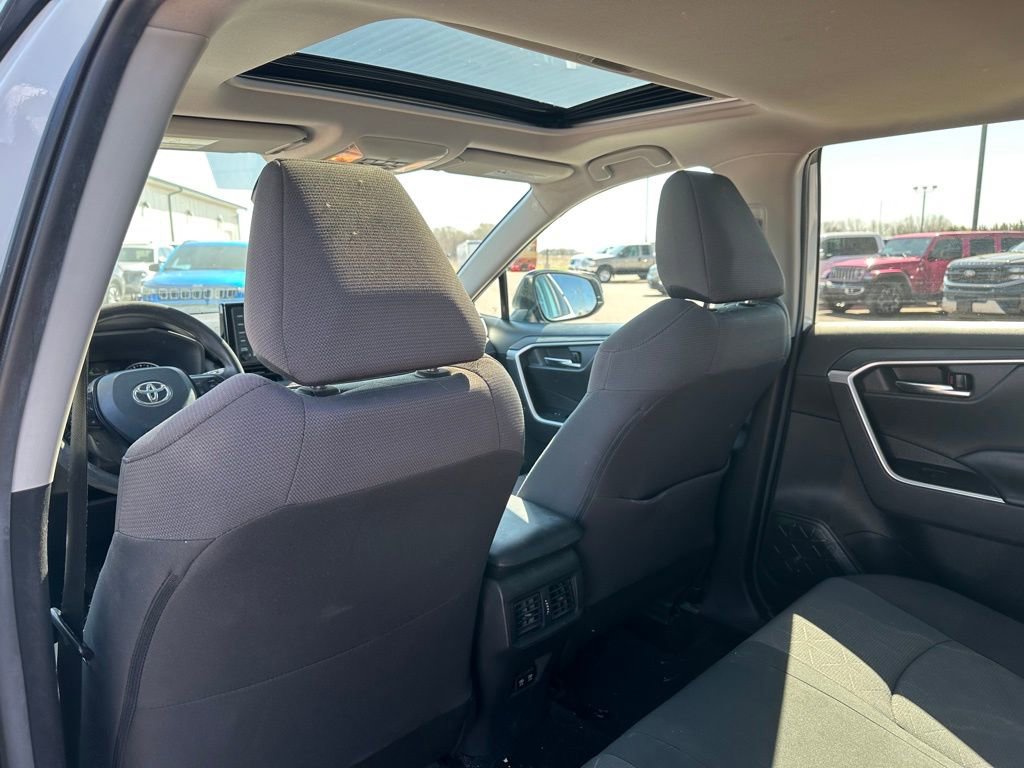 Used 2019 Toyota RAV4 XLE w/ Convenience Package AWD/4WD image 22